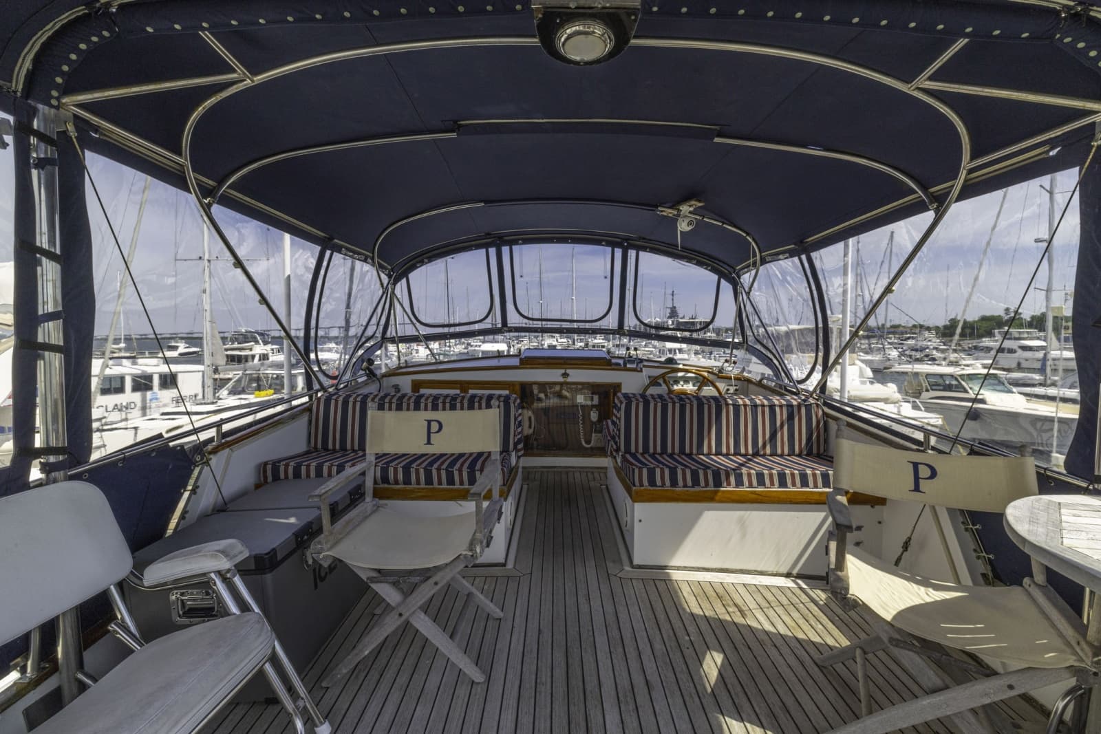 1983 Grand Banks 49 Classic - Photo 9