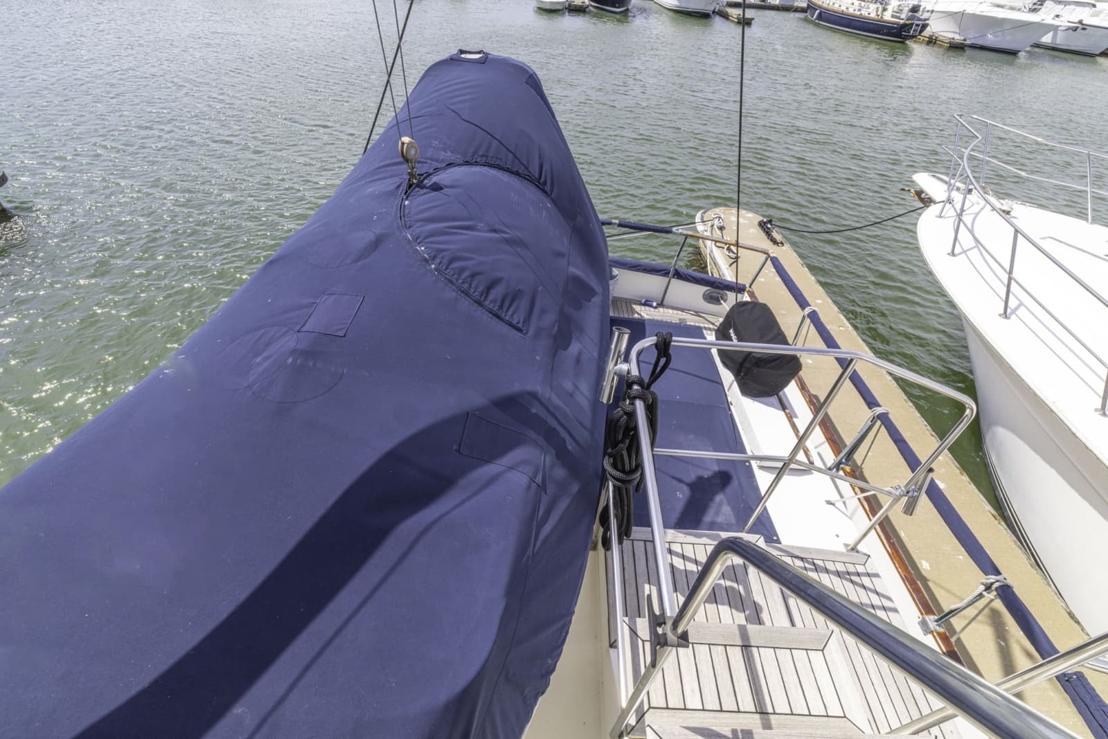 1983 Grand Banks 49 Classic - Photo 37