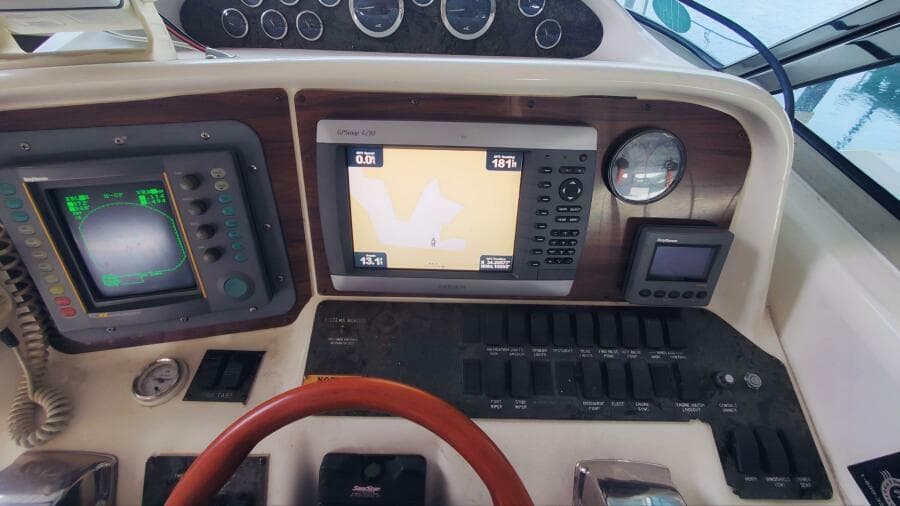 1997 Sea Ray 370 - Photo 12