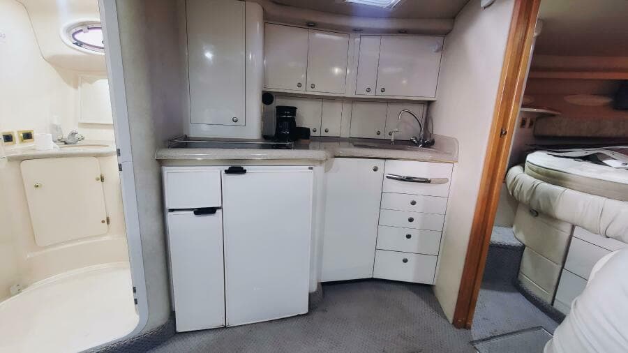 1997 Sea Ray 370 - Photo 17