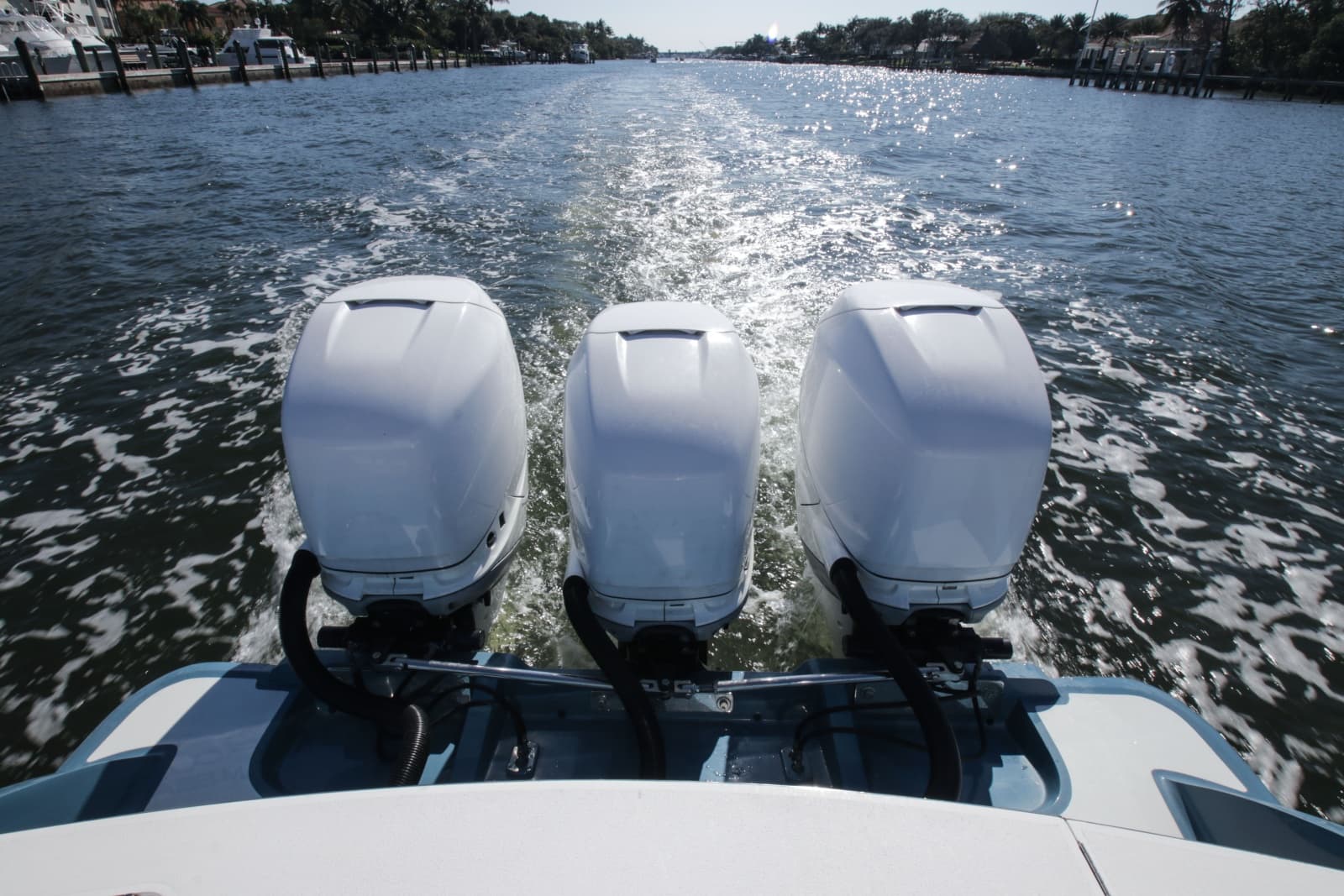 2018 Winter Custom Yachts Center Console - Photo 9