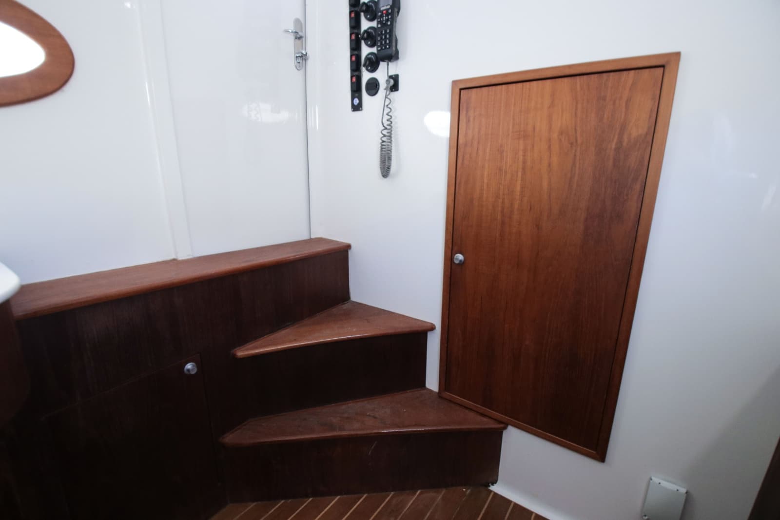 2018 Winter Custom Yachts Center Console - Photo 16