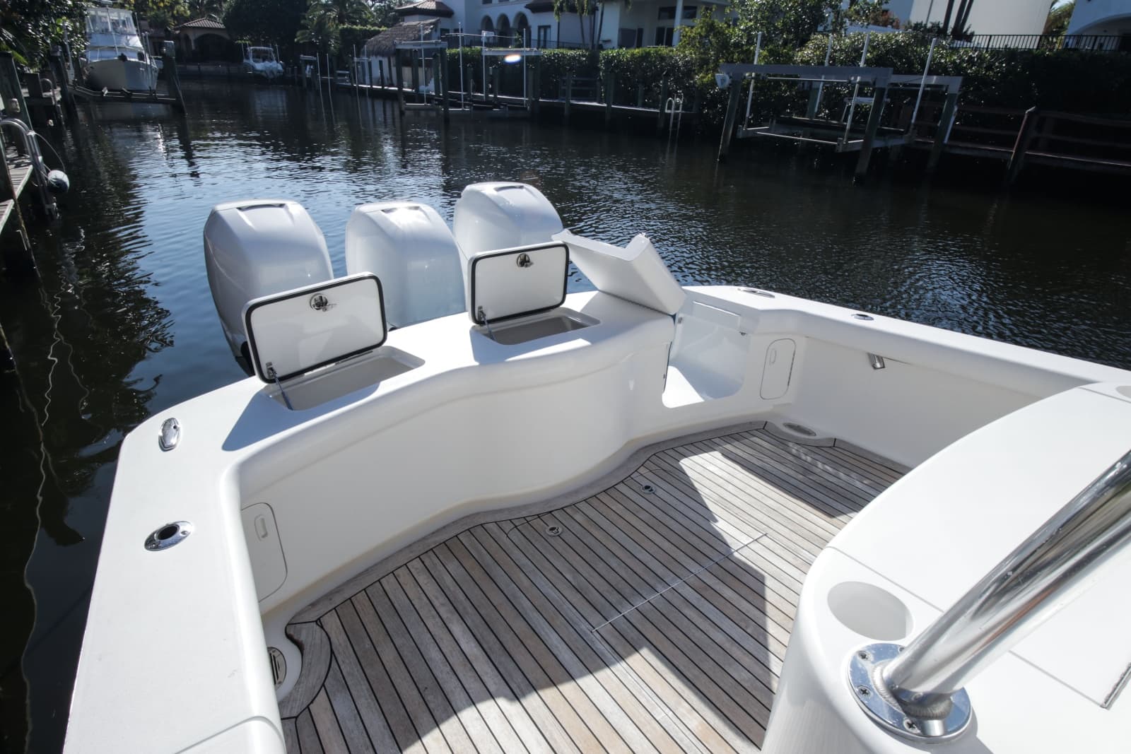 2018 Winter Custom Yachts Center Console - Photo 19