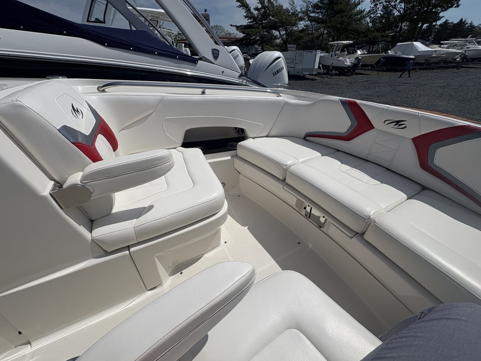 2013 Monterey M5 Sport Boat - Photo 23