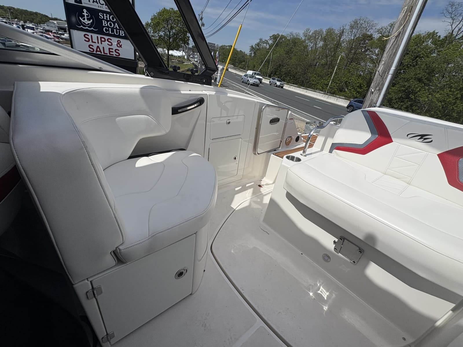 2013 Monterey M5 Sport Boat - Photo 10