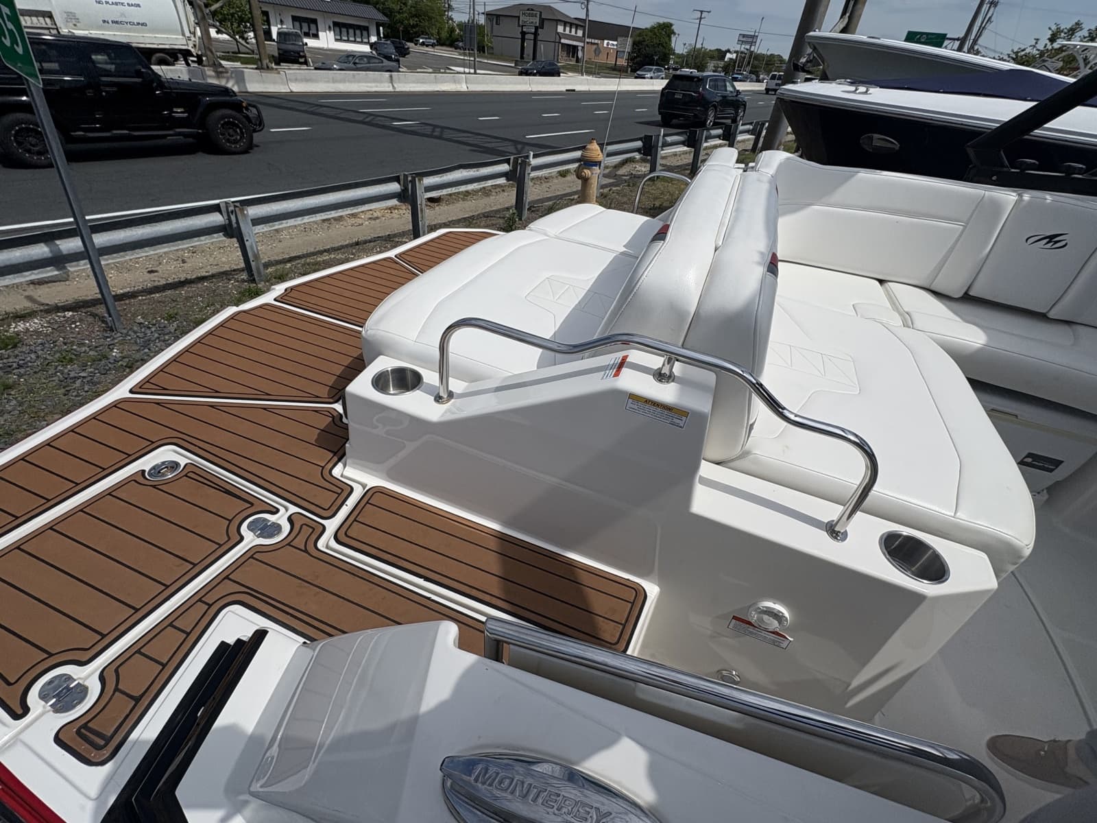 2013 Monterey M5 Sport Boat - Photo 9