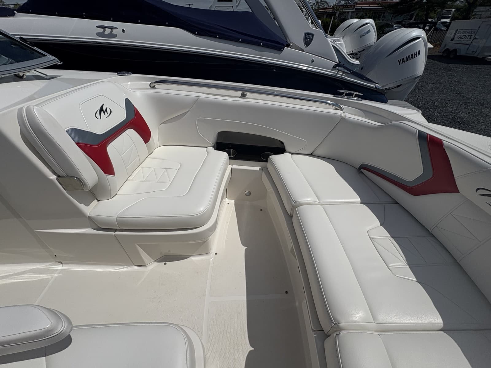 2013 Monterey M5 Sport Boat - Photo 21