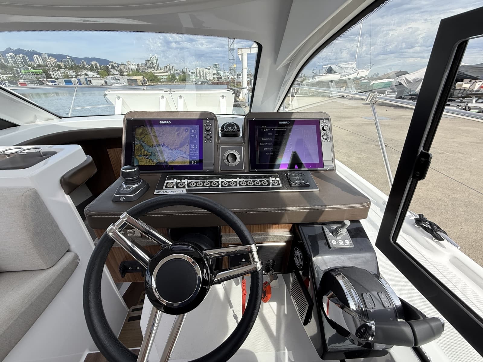 2022 Four Winns V355 Coupe - Photo 32
