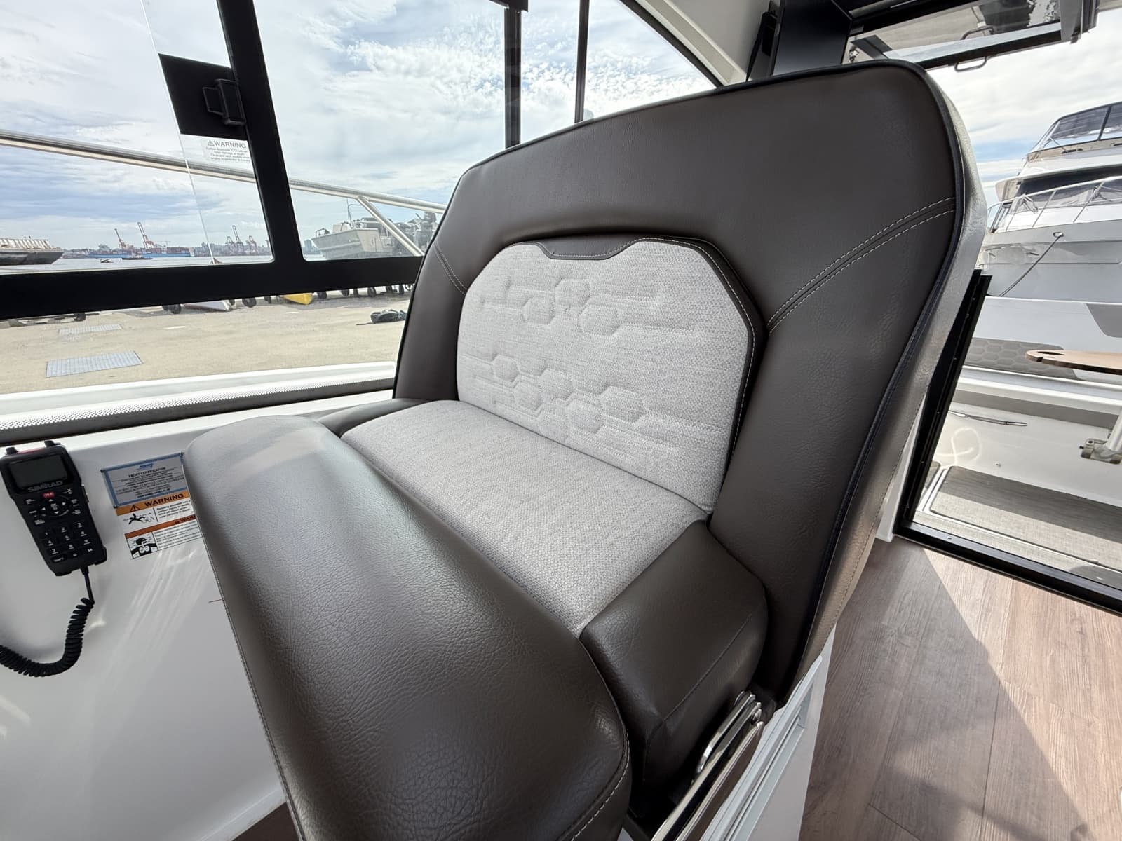 2022 Four Winns V355 Coupe - Photo 62