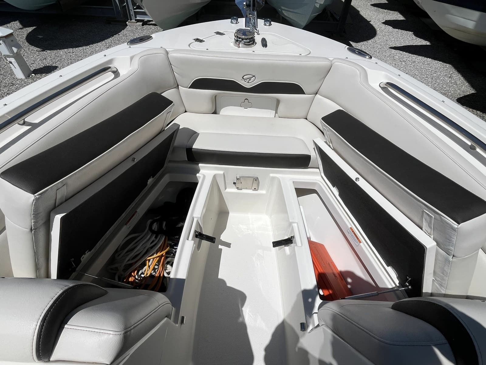 2024 Sailfish 245 DC - Photo 31