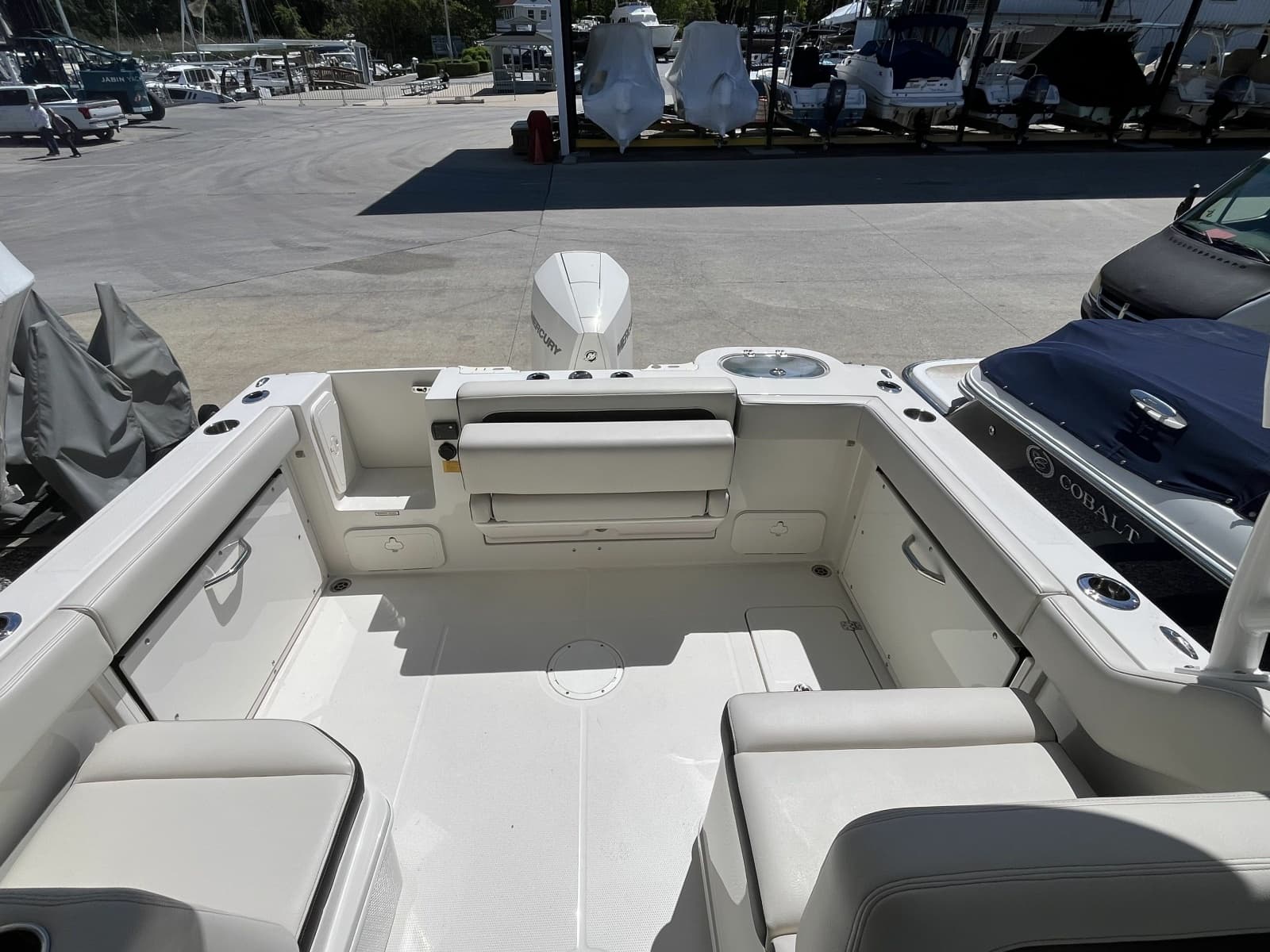 2024 Sailfish 245 DC - Photo 13
