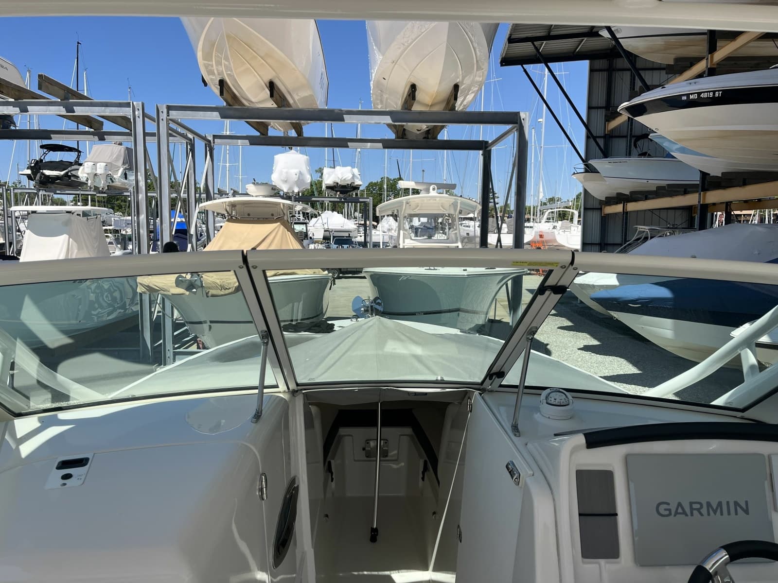 2024 Sailfish 245 DC - Photo 28