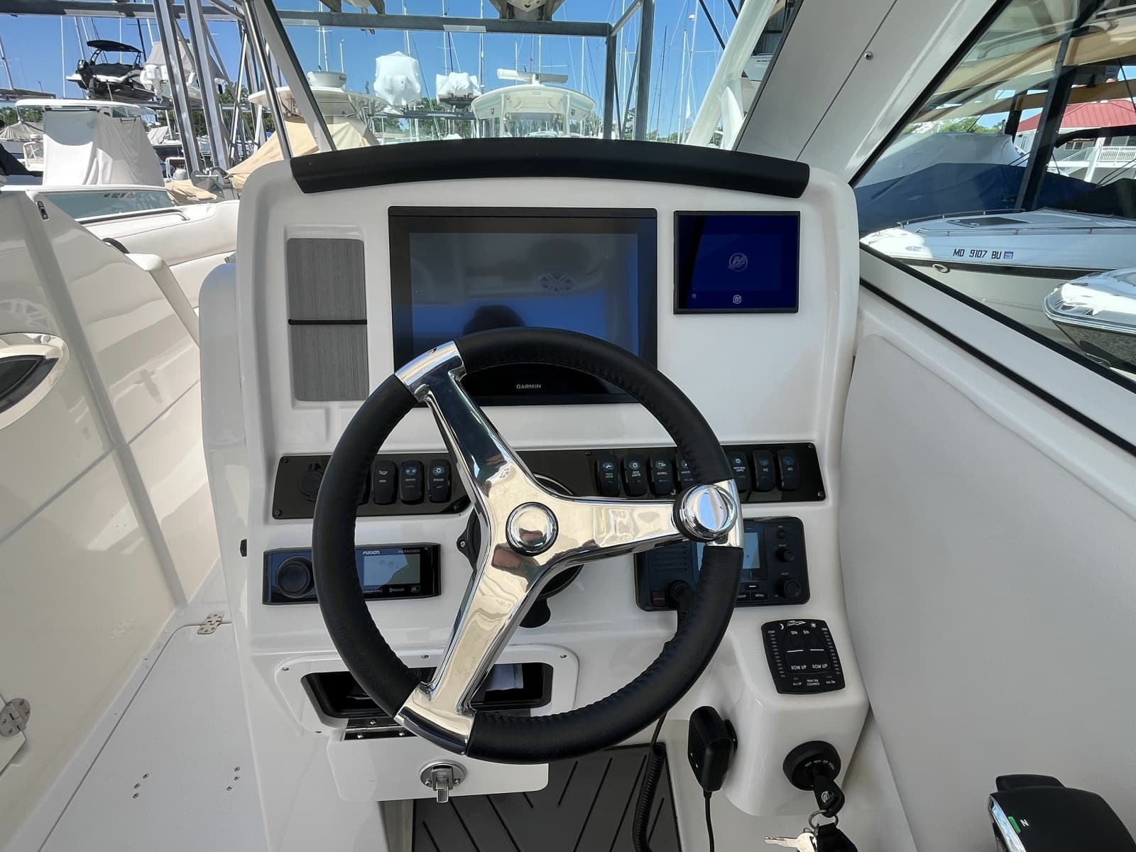 2024 Sailfish 245 DC - Photo 19