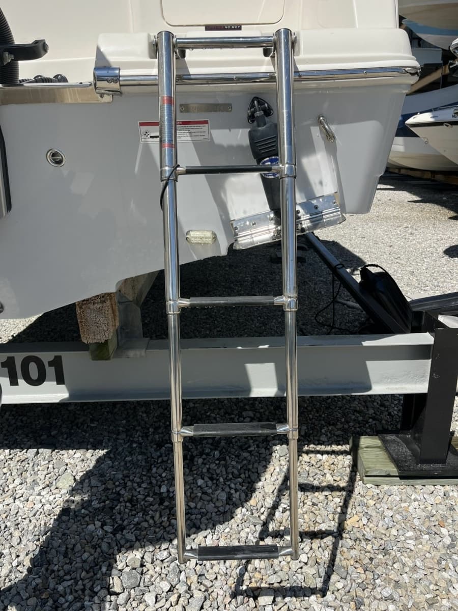 2024 Sailfish 245 DC - Photo 45