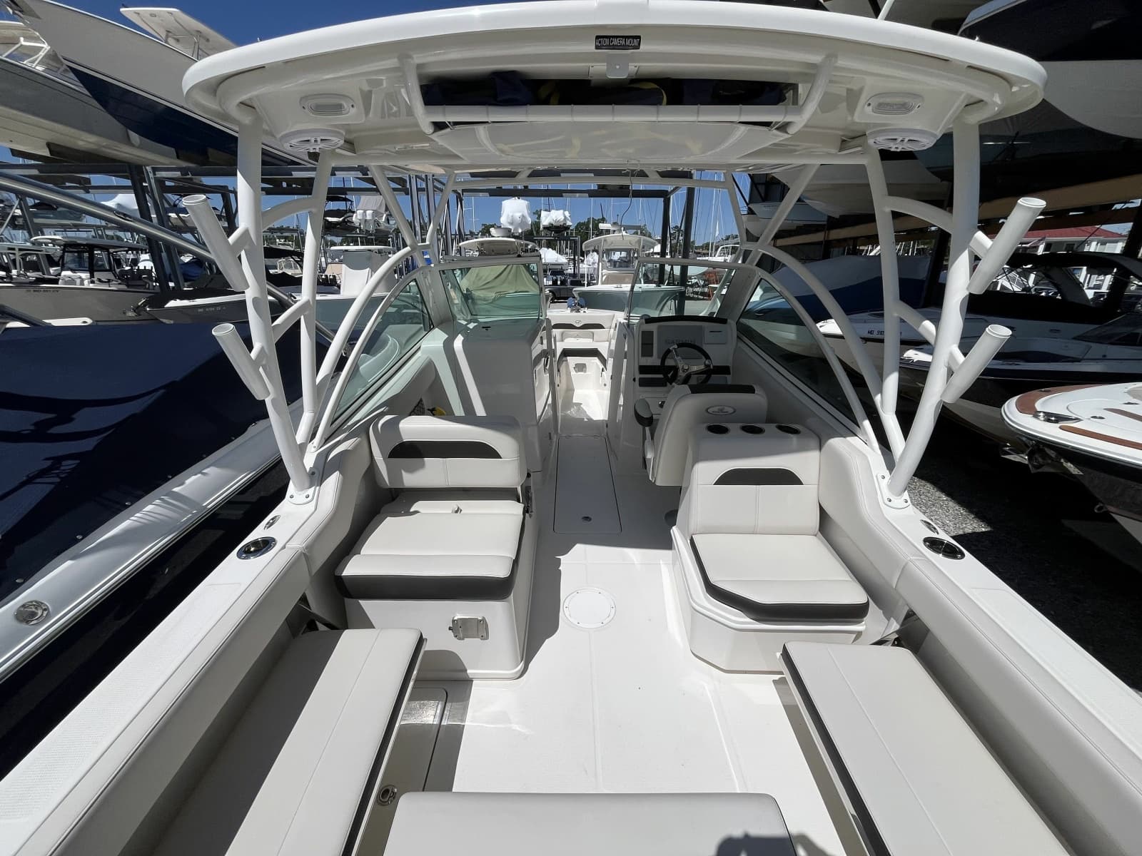 2024 Sailfish 245 DC - Photo 16