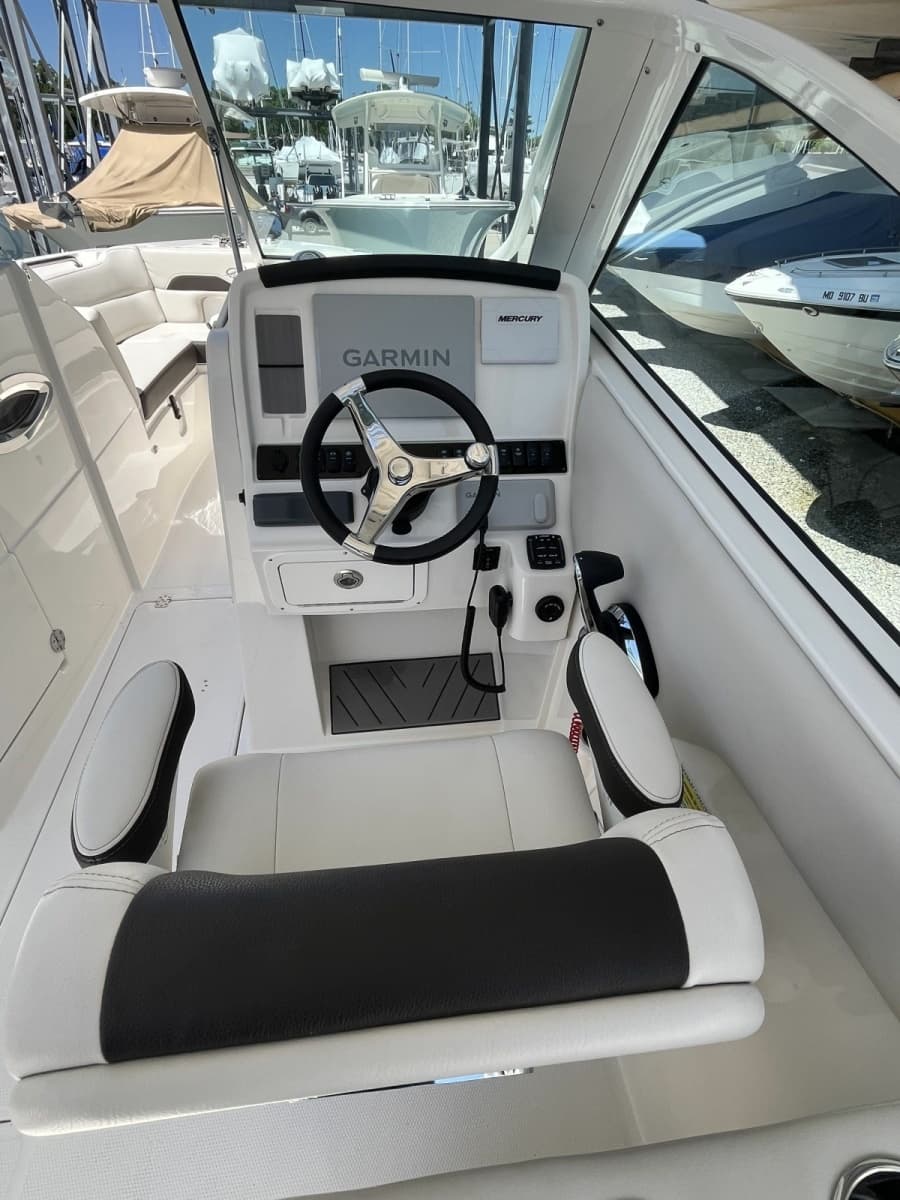 2024 Sailfish 245 DC - Photo 21
