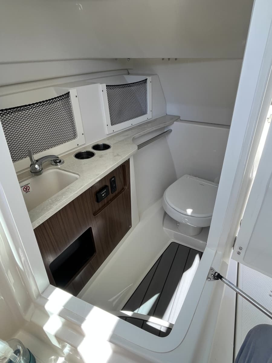 2024 Sailfish 245 DC - Photo 26