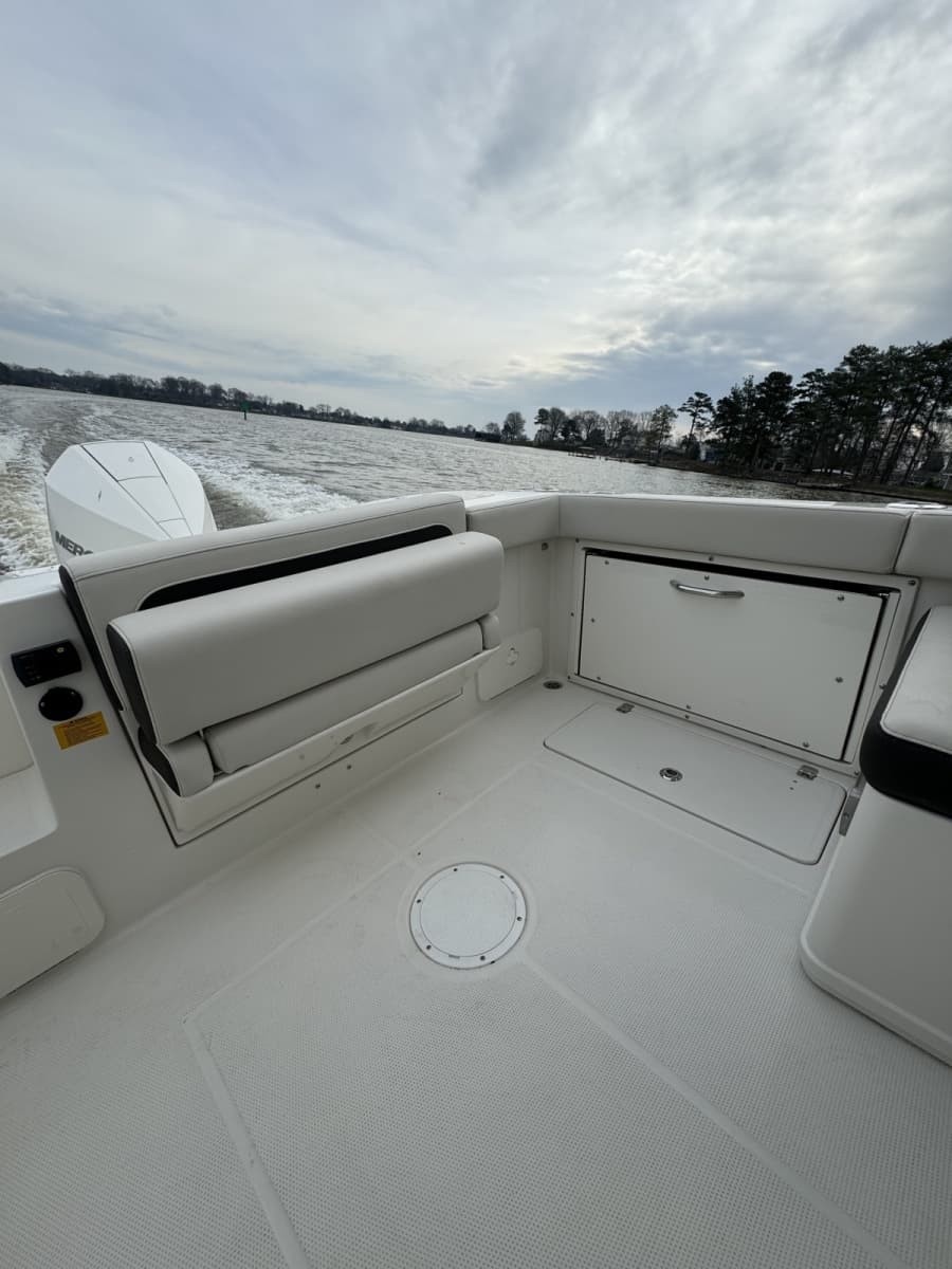 2024 Sailfish 245 DC - Photo 14