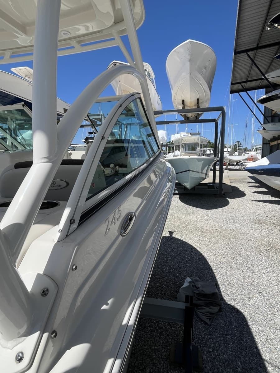 2024 Sailfish 245 DC - Photo 10