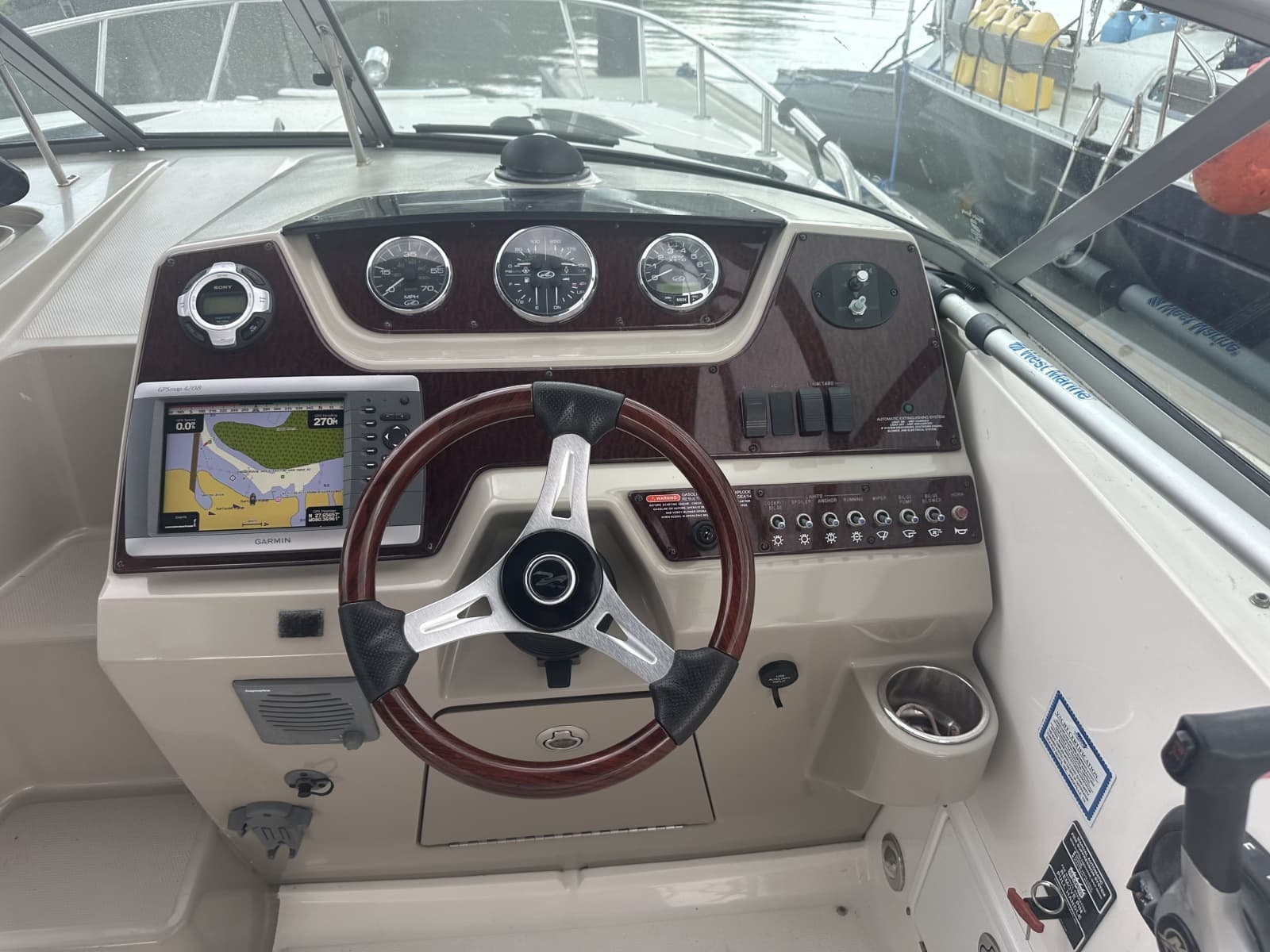 2011 Sea Ray 260 Sundancer - Photo 5
