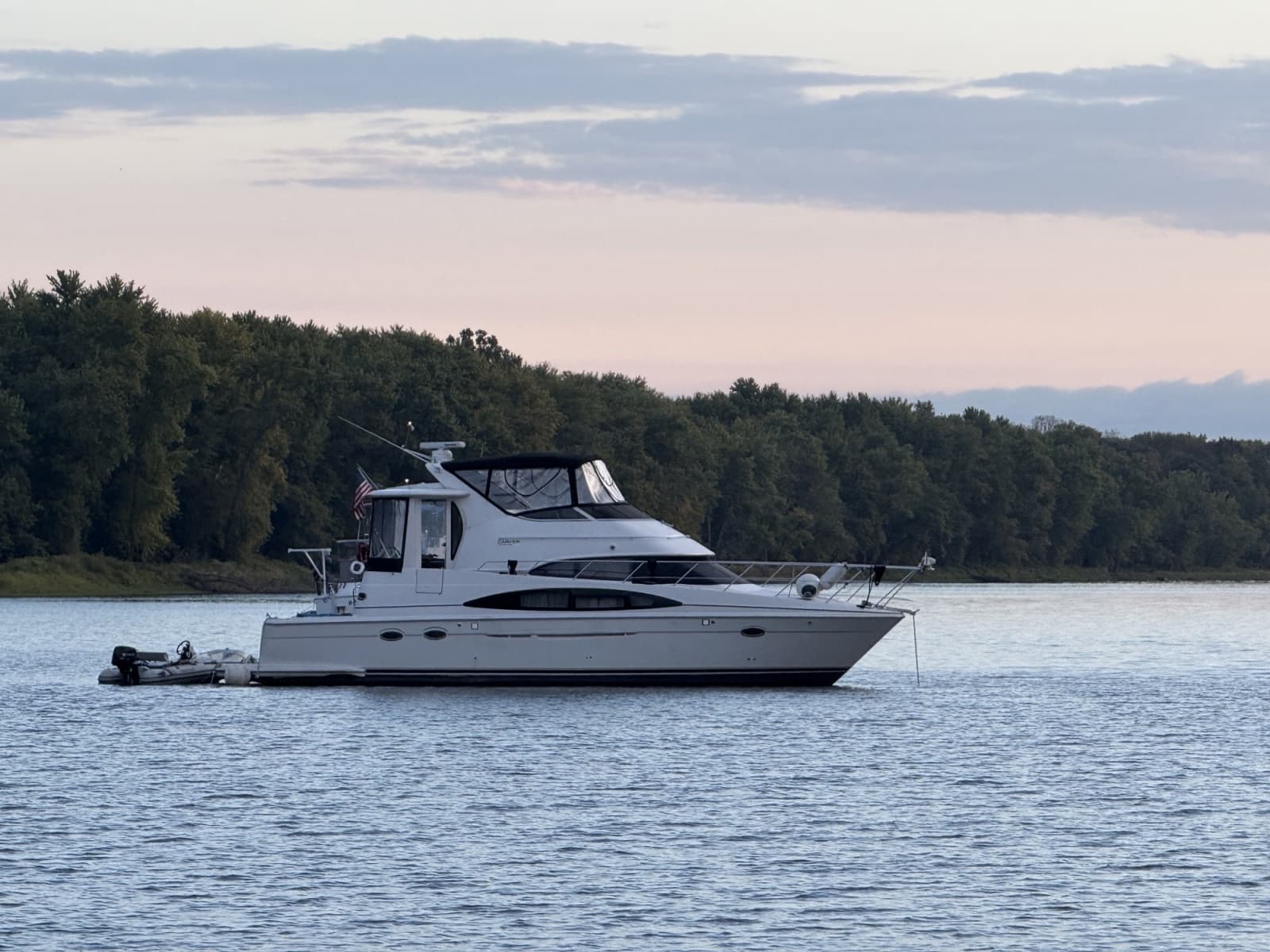 2005 Carver 444 Motor Yacht - Photo 1