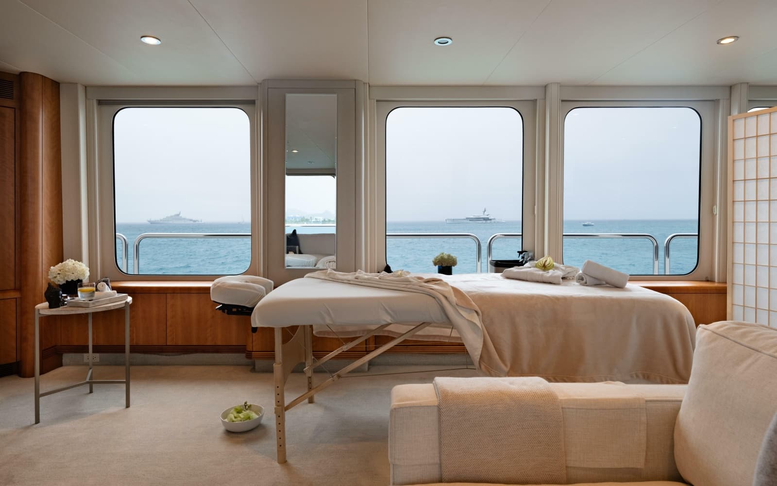 1997 Christensen Motor Yacht - Photo 45
