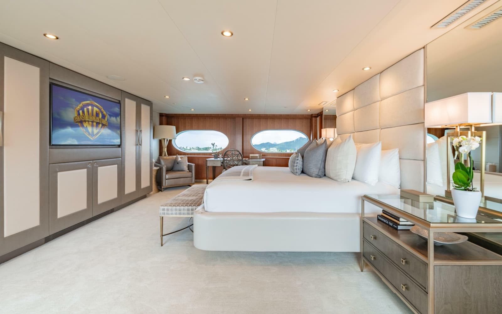 1997 Christensen Motor Yacht - Photo 20
