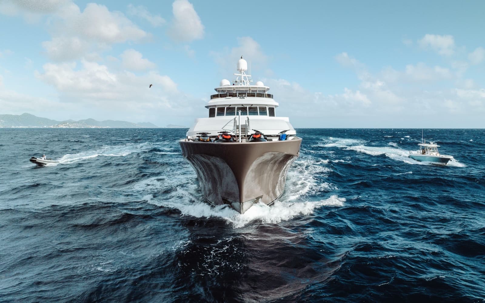 1997 Christensen Motor Yacht - Photo 2
