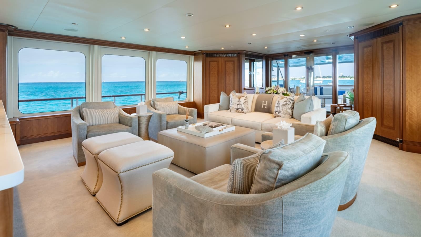 1997 Christensen Motor Yacht - Photo 26
