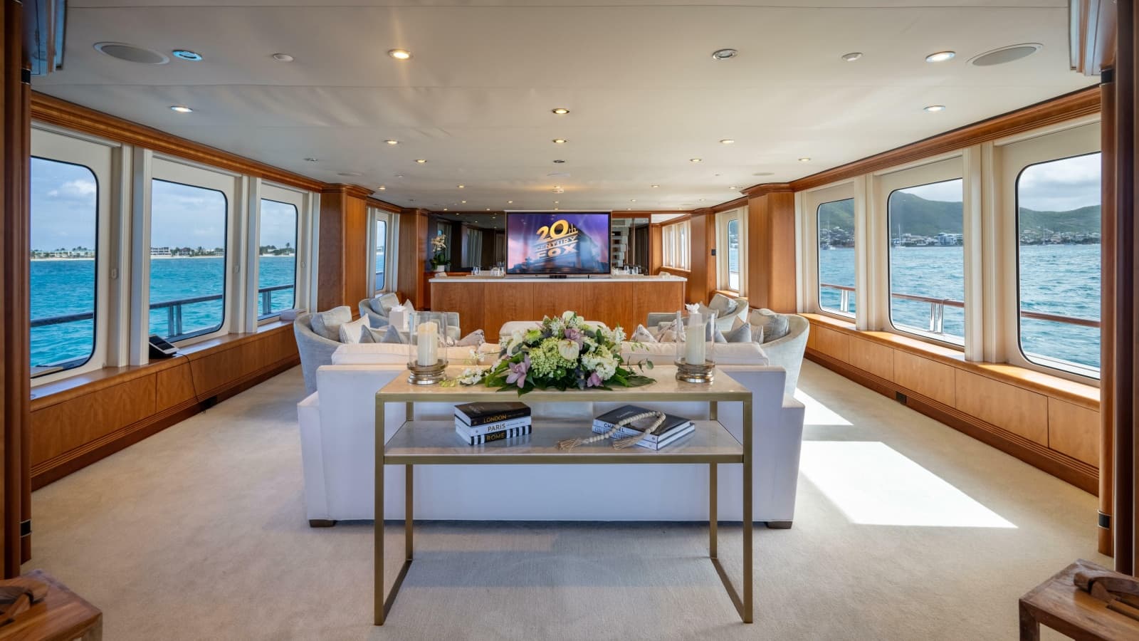 1997 Christensen Motor Yacht - Photo 27
