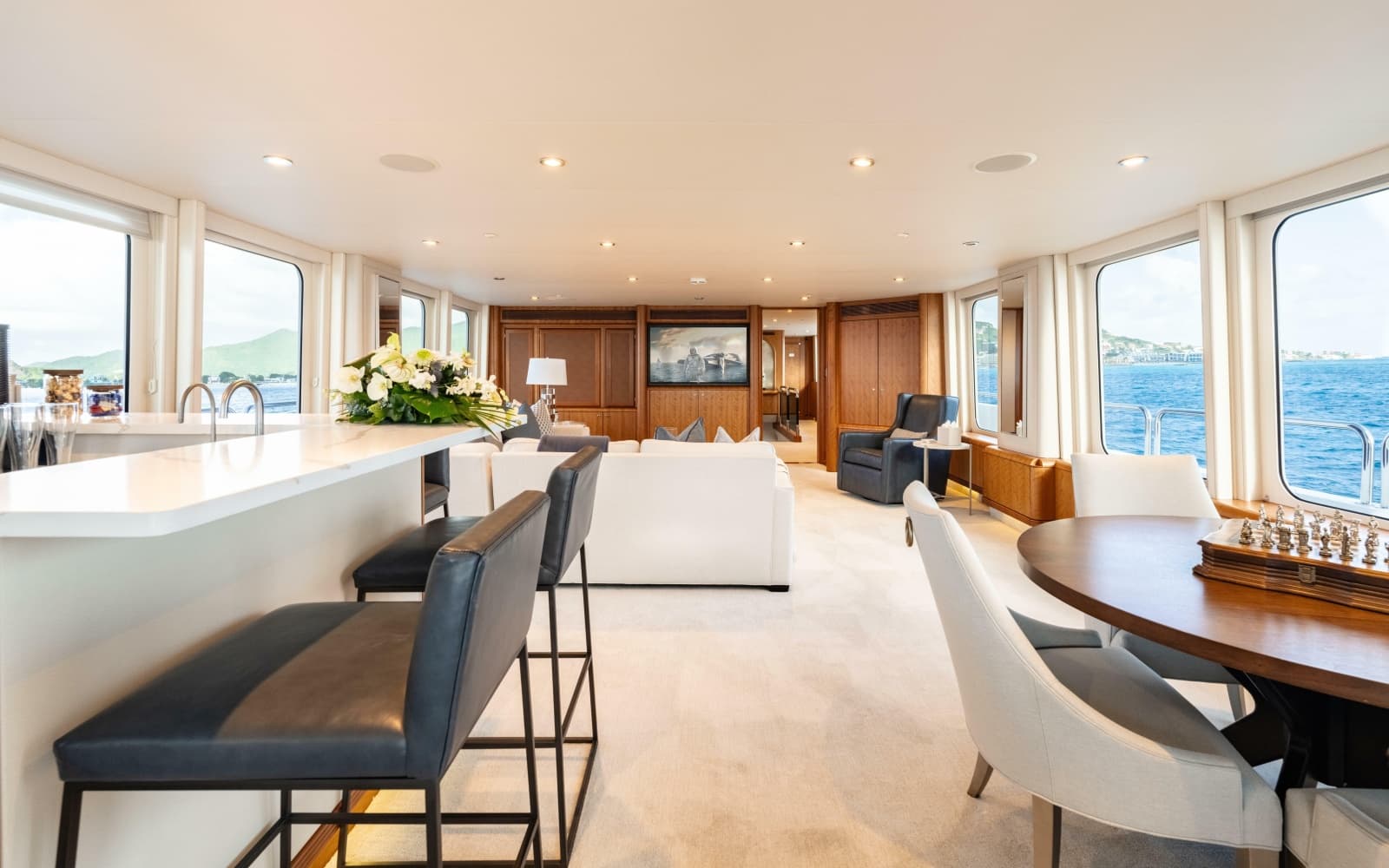 1997 Christensen Motor Yacht - Photo 11