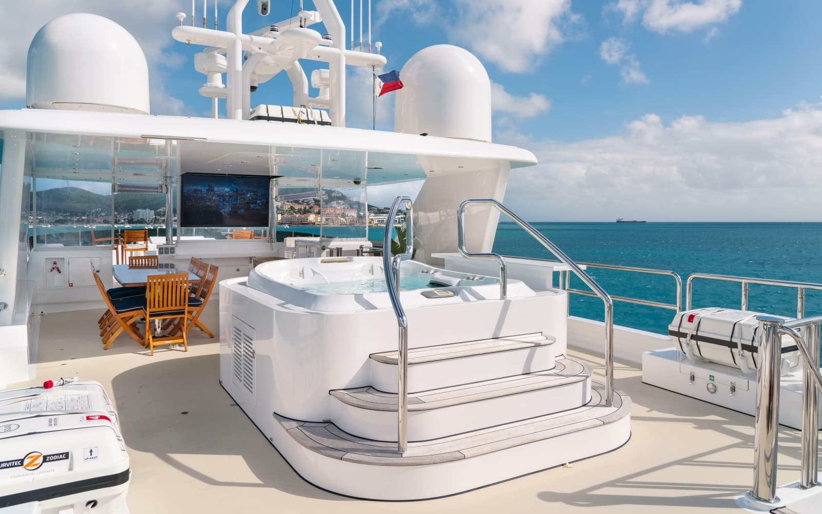 1997 Christensen Motor Yacht - Photo 5
