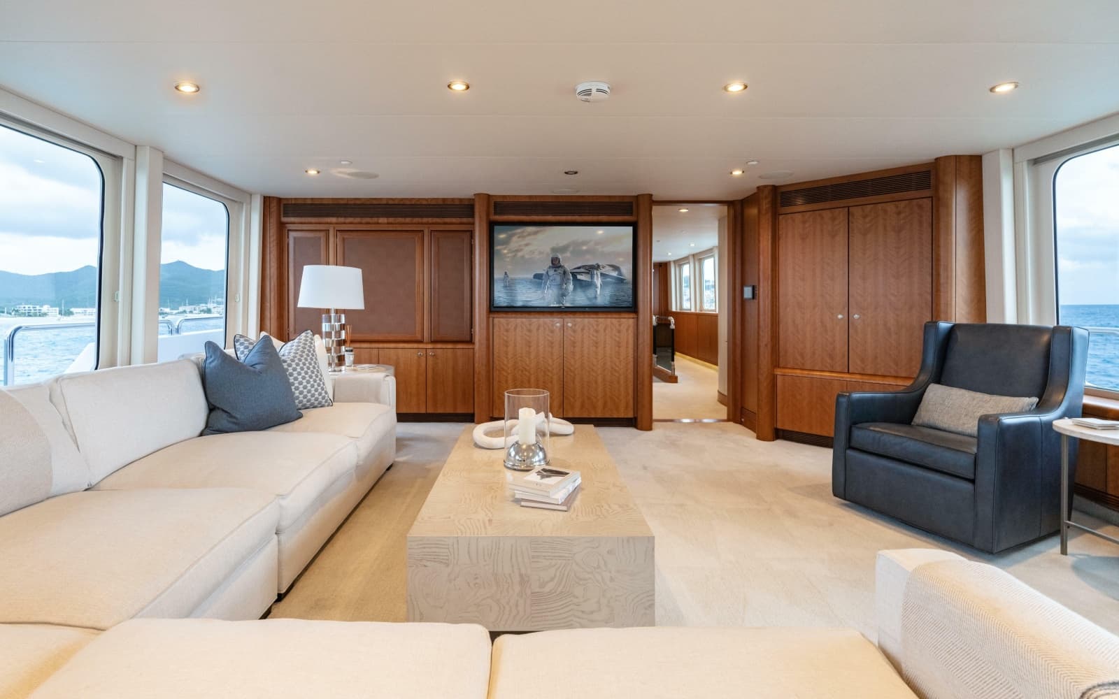 1997 Christensen Motor Yacht - Photo 15
