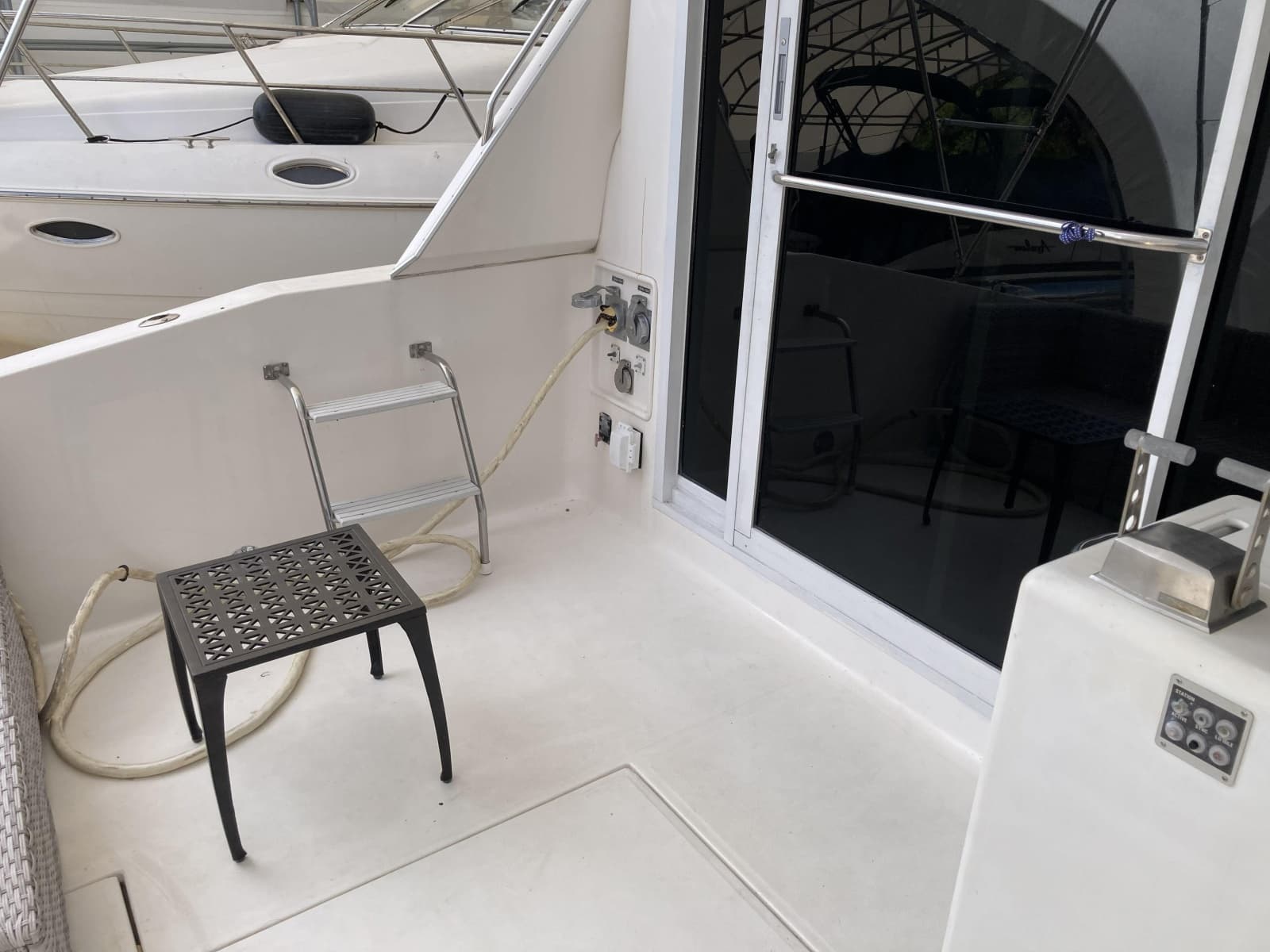 1995 Sea Ray 550 - Photo 11