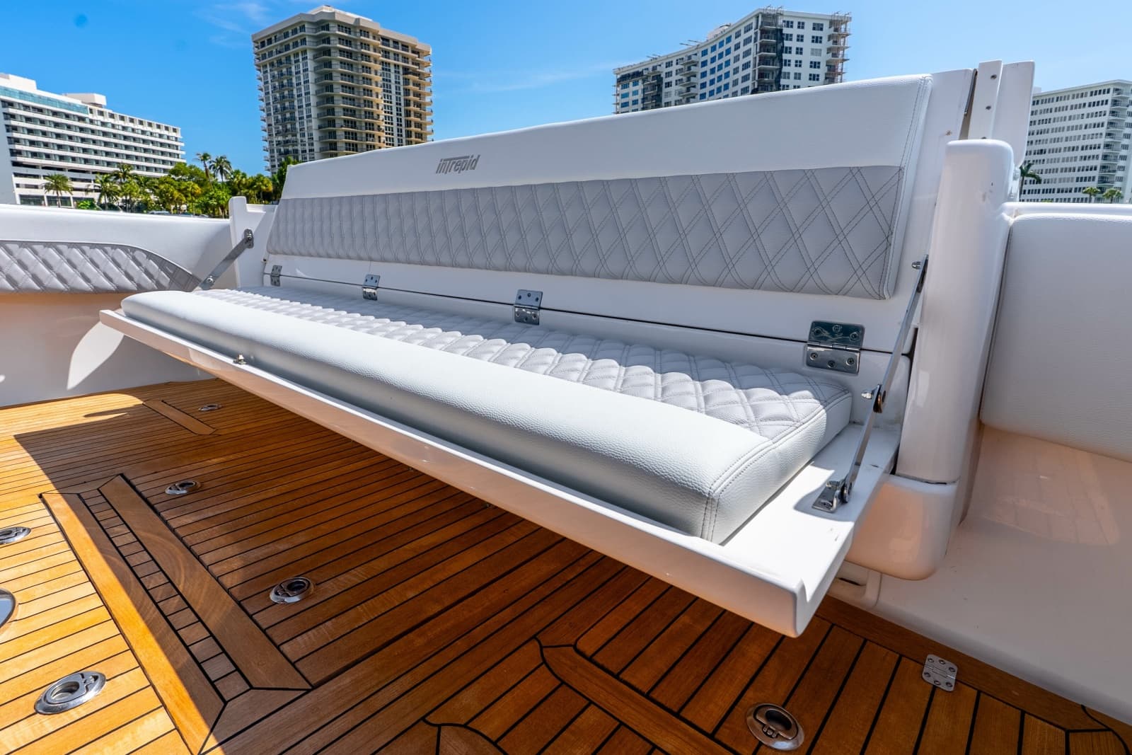 2015 Intrepid  - Photo 39