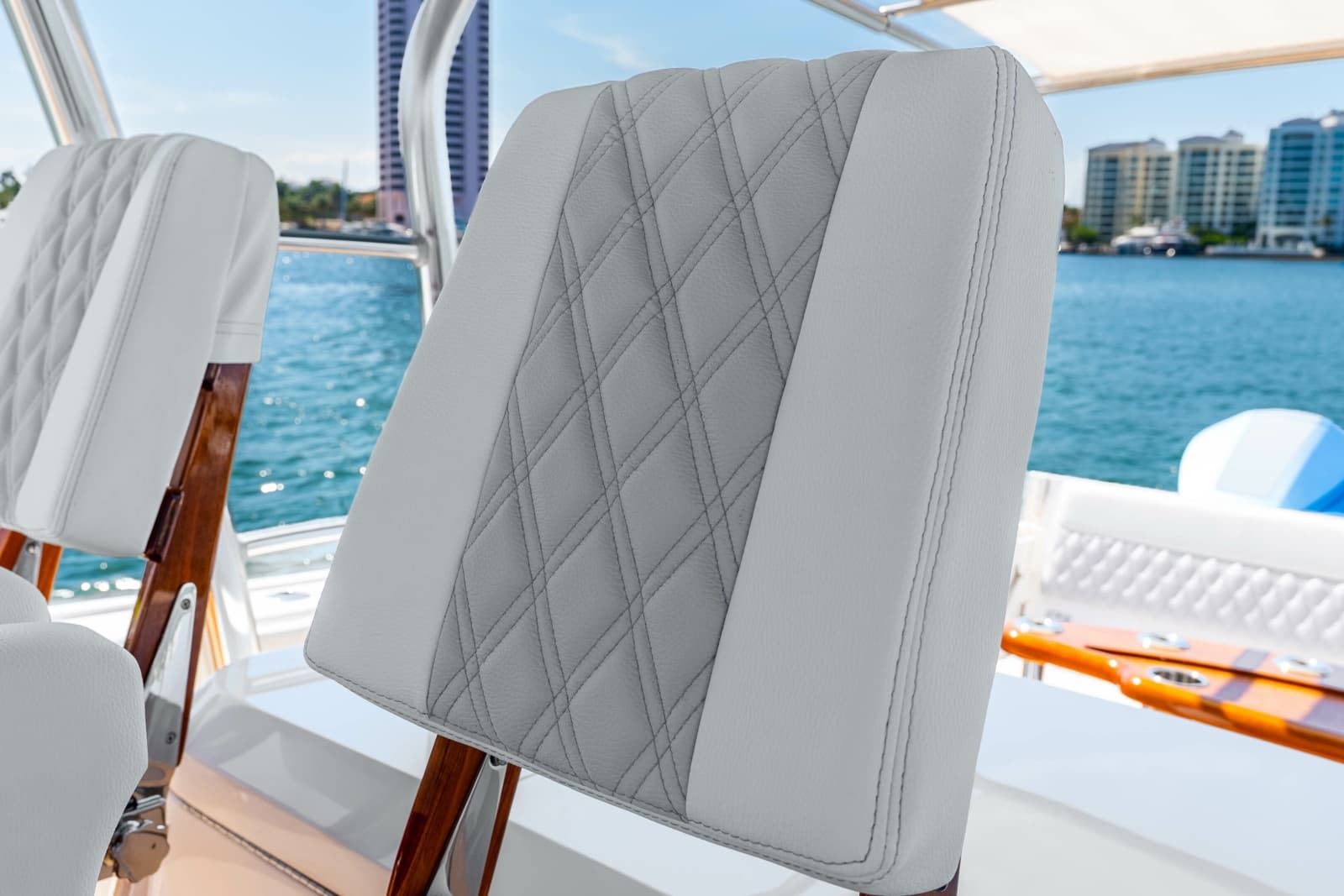 2015 Intrepid  - Photo 34