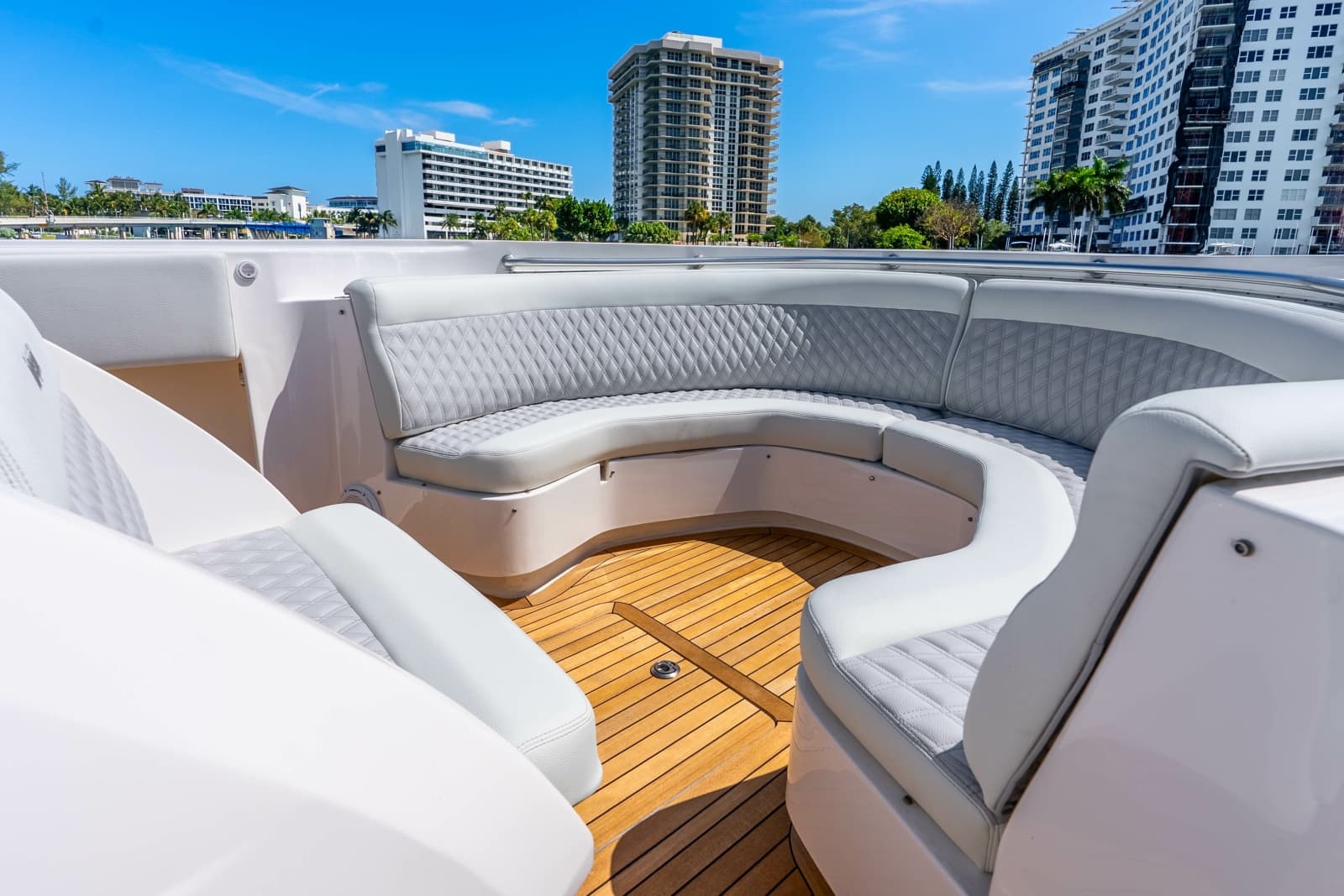 2015 Intrepid  - Photo 24