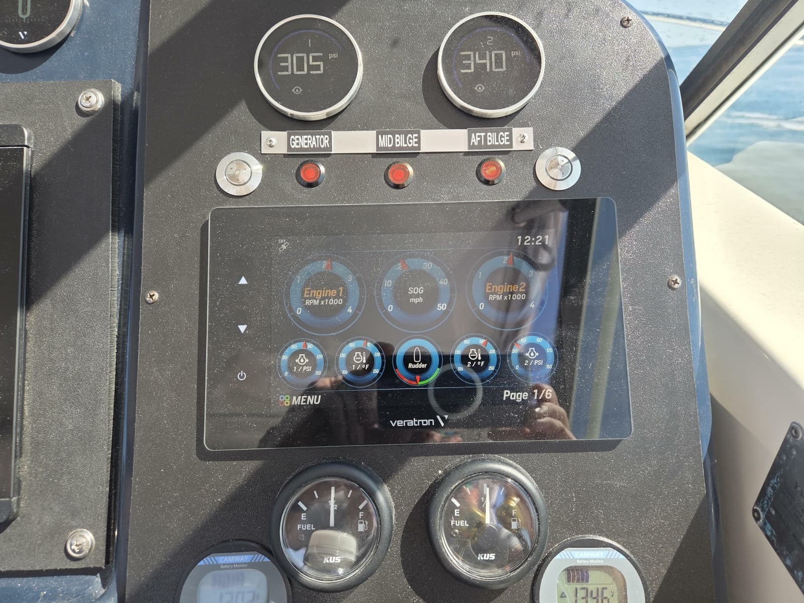 1998 Tiara Yachts 3500 Open - Photo 22