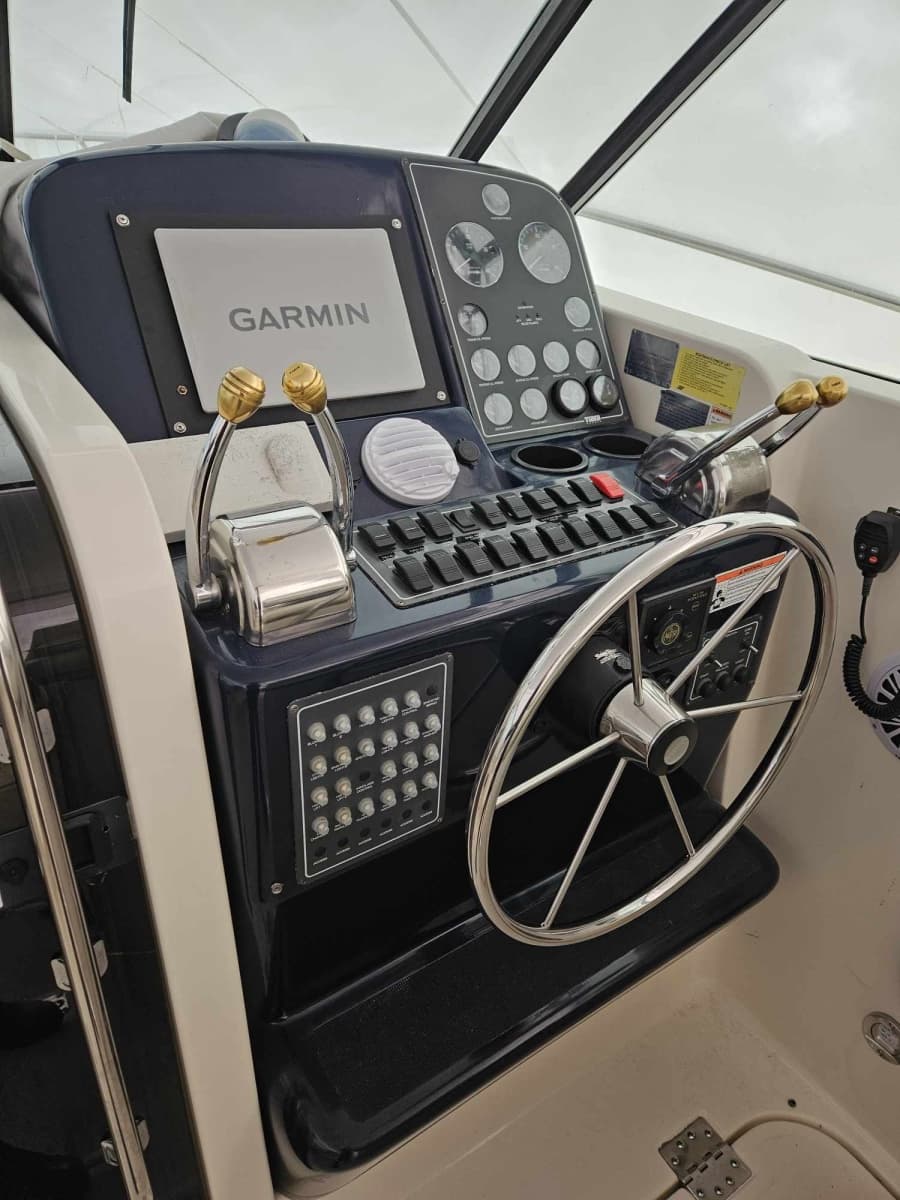 1998 Tiara Yachts 3500 Open - Photo 18