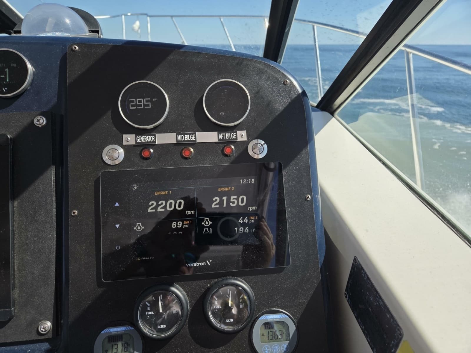 1998 Tiara Yachts 3500 Open - Photo 20