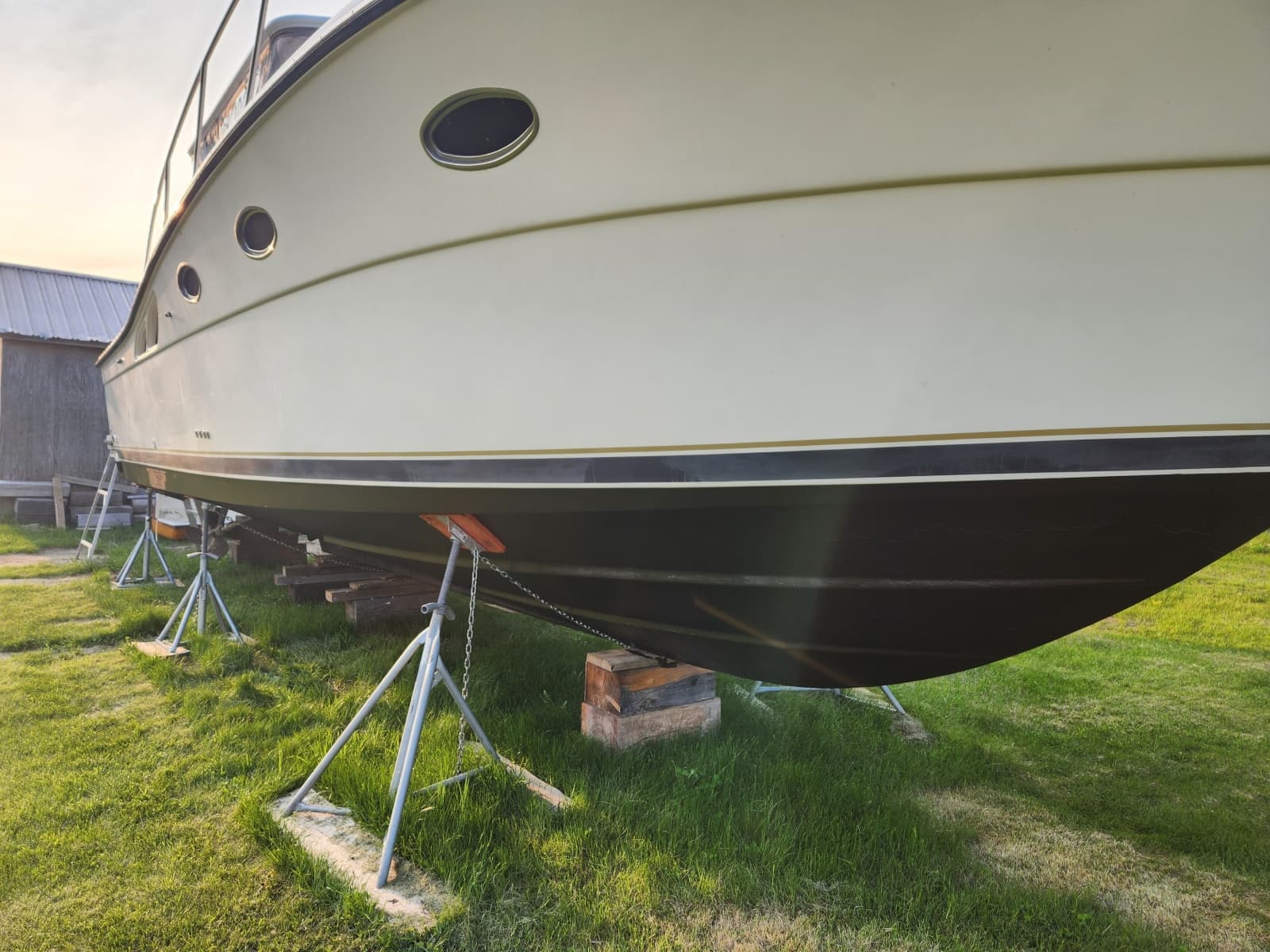 1998 Tiara Yachts 3500 Open - Photo 13