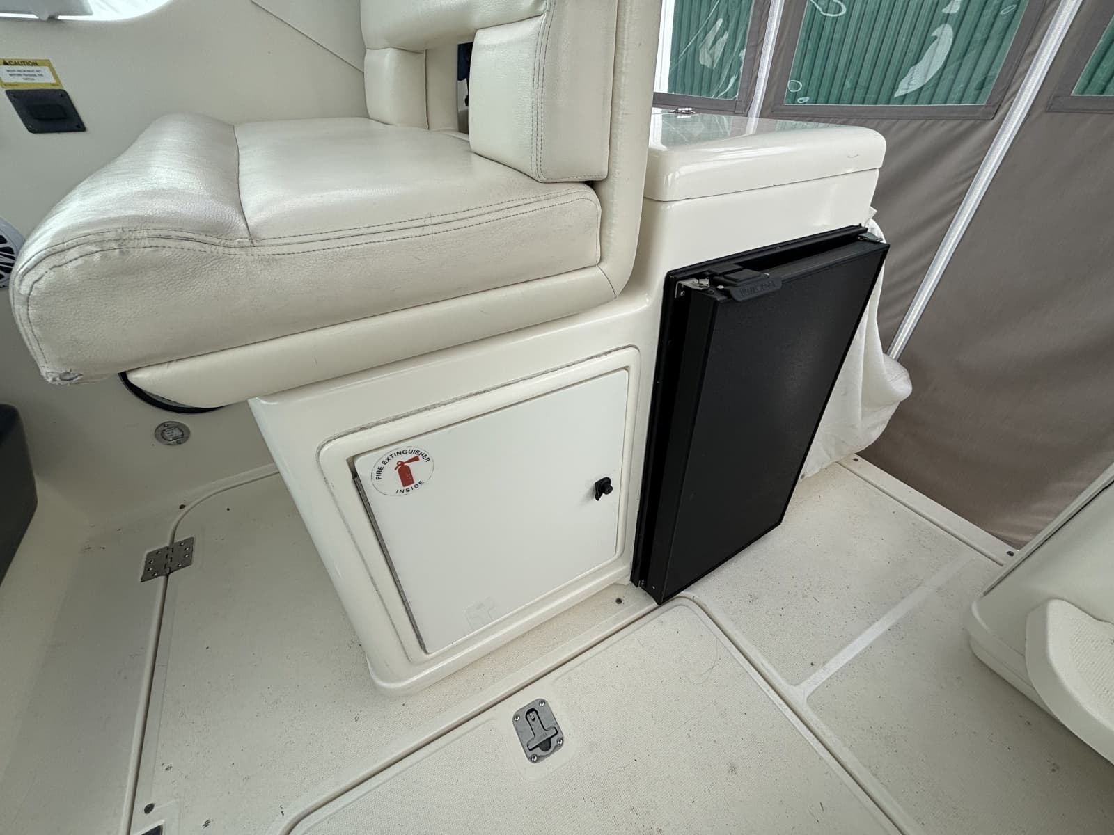 1998 Tiara Yachts 3500 Open - Photo 29