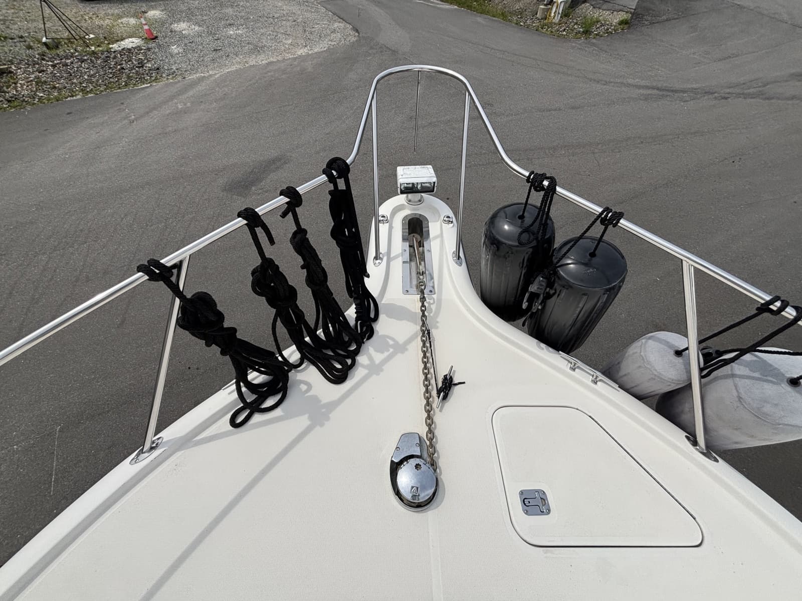 1998 Tiara Yachts 3500 Open - Photo 17