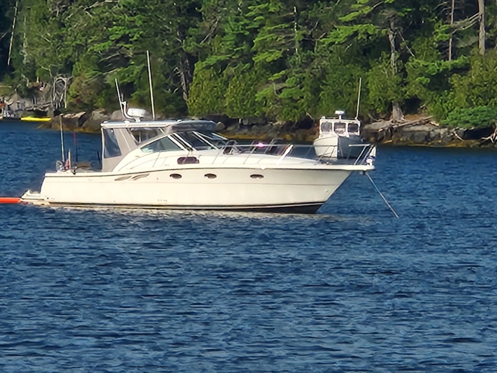 1998 Tiara Yachts 3500 Open - Photo 15