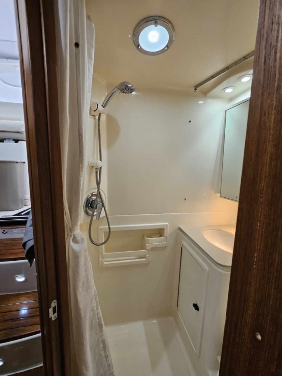 1998 Tiara Yachts 3500 Open - Photo 33