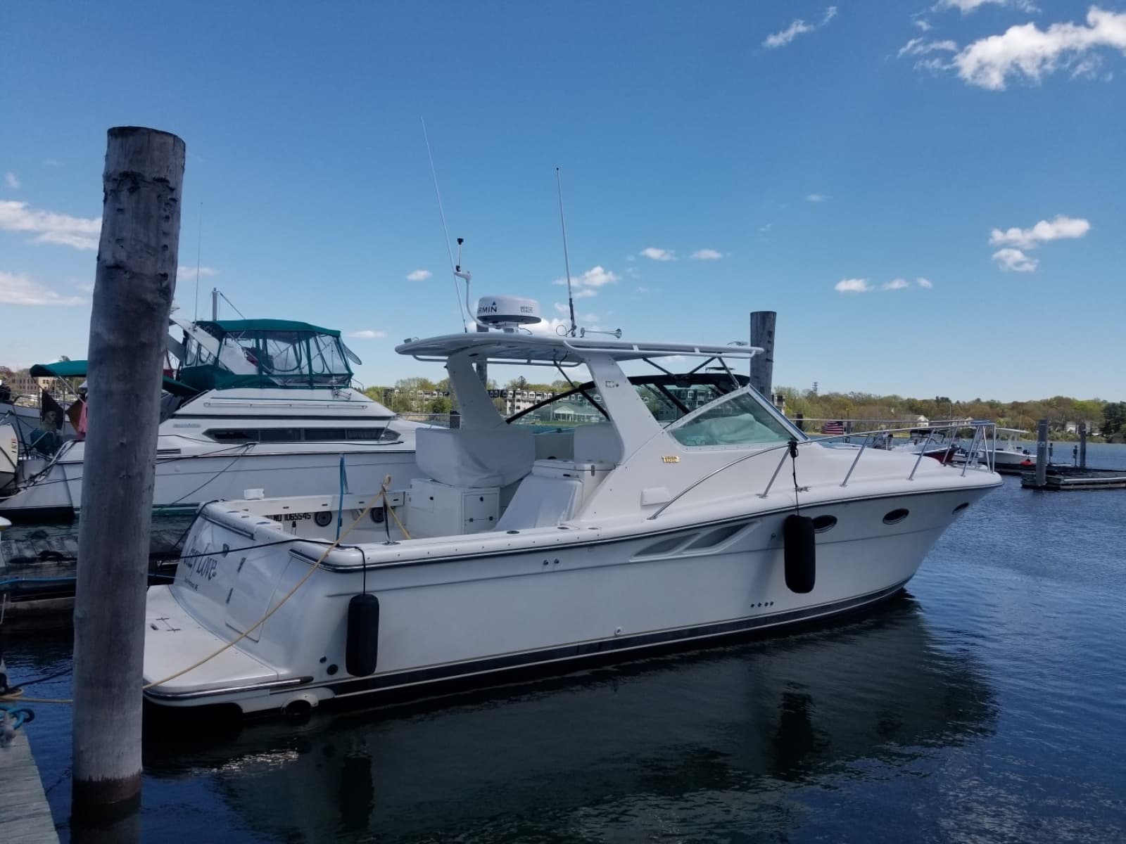 1998 Tiara Yachts 3500 Open - Photo 16