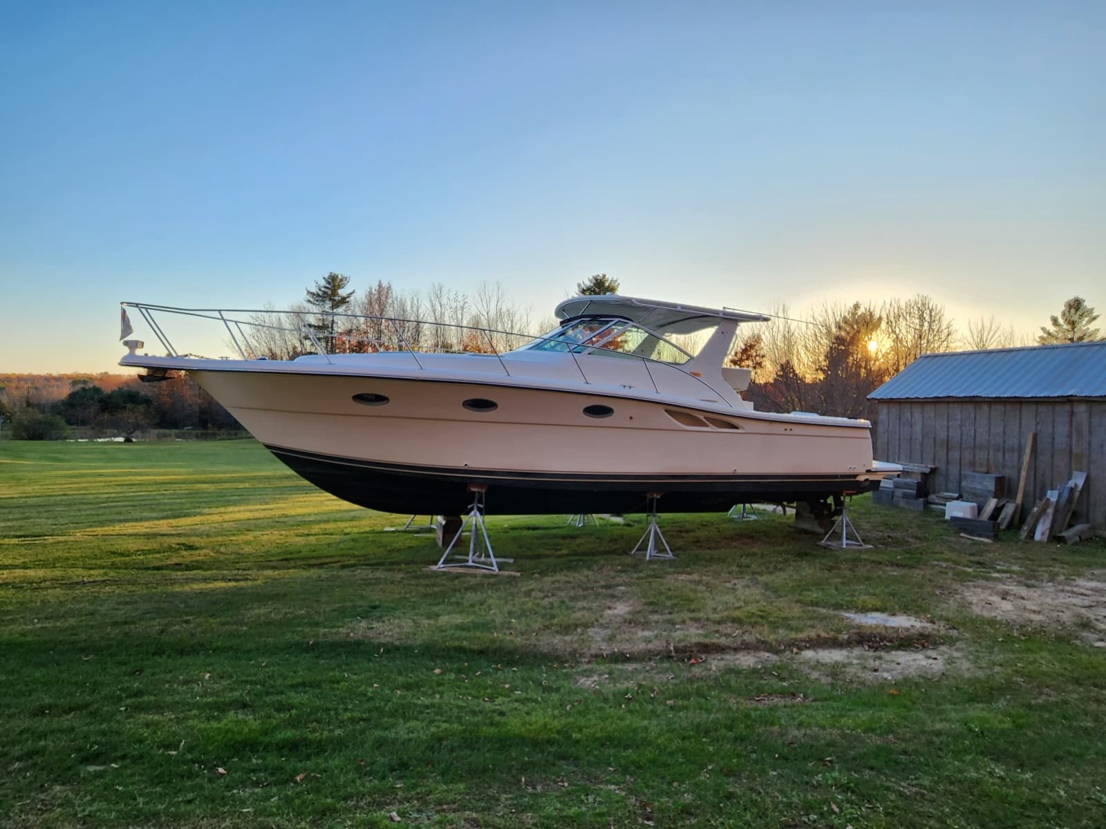 1998 Tiara Yachts 3500 Open - Photo 10