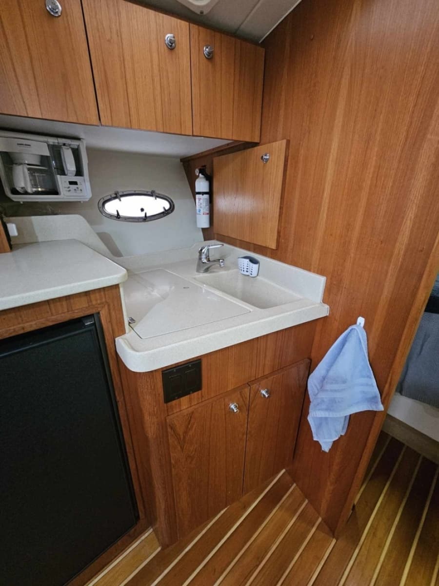 1998 Tiara Yachts 3500 Open - Photo 28