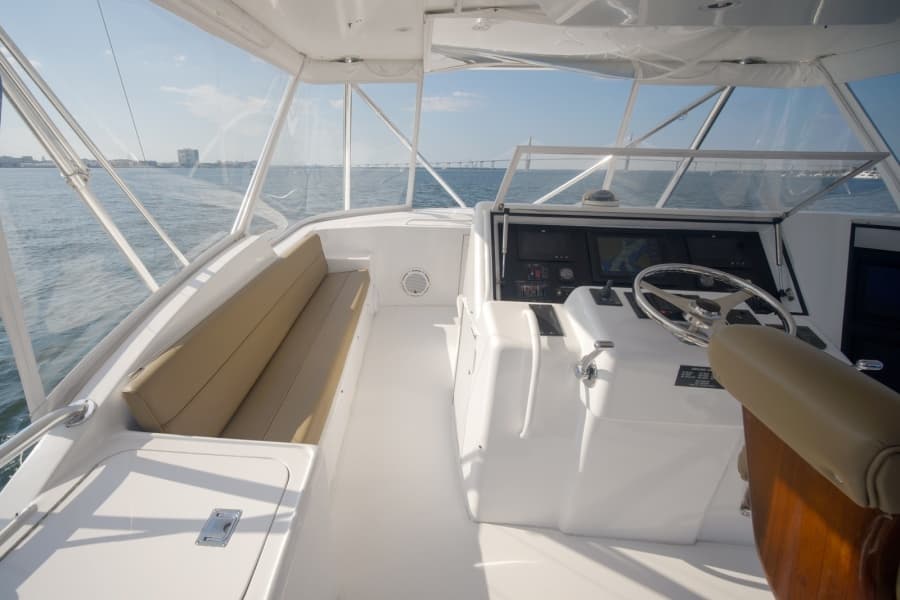 2002 Hatteras 60 Convertible - Photo 57
