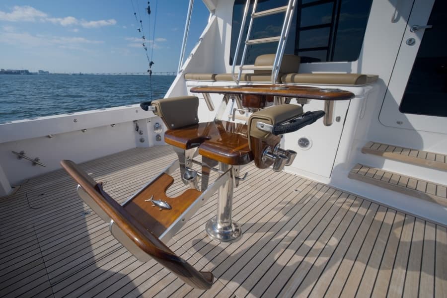 2002 Hatteras 60 Convertible - Photo 39